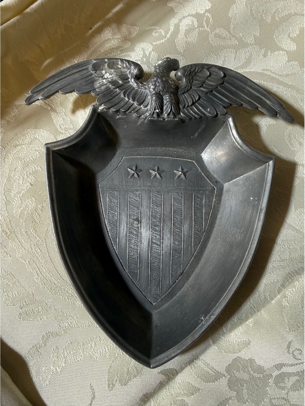 Vintage Colonial Casting Co Pewter Eagle Shield Ashtray Meriden CT Americana